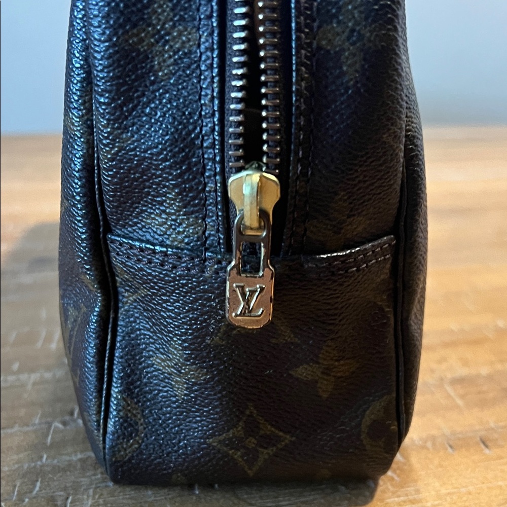 Louis Vuitton Monogram Toiletry Bag - Picture 2 of 4